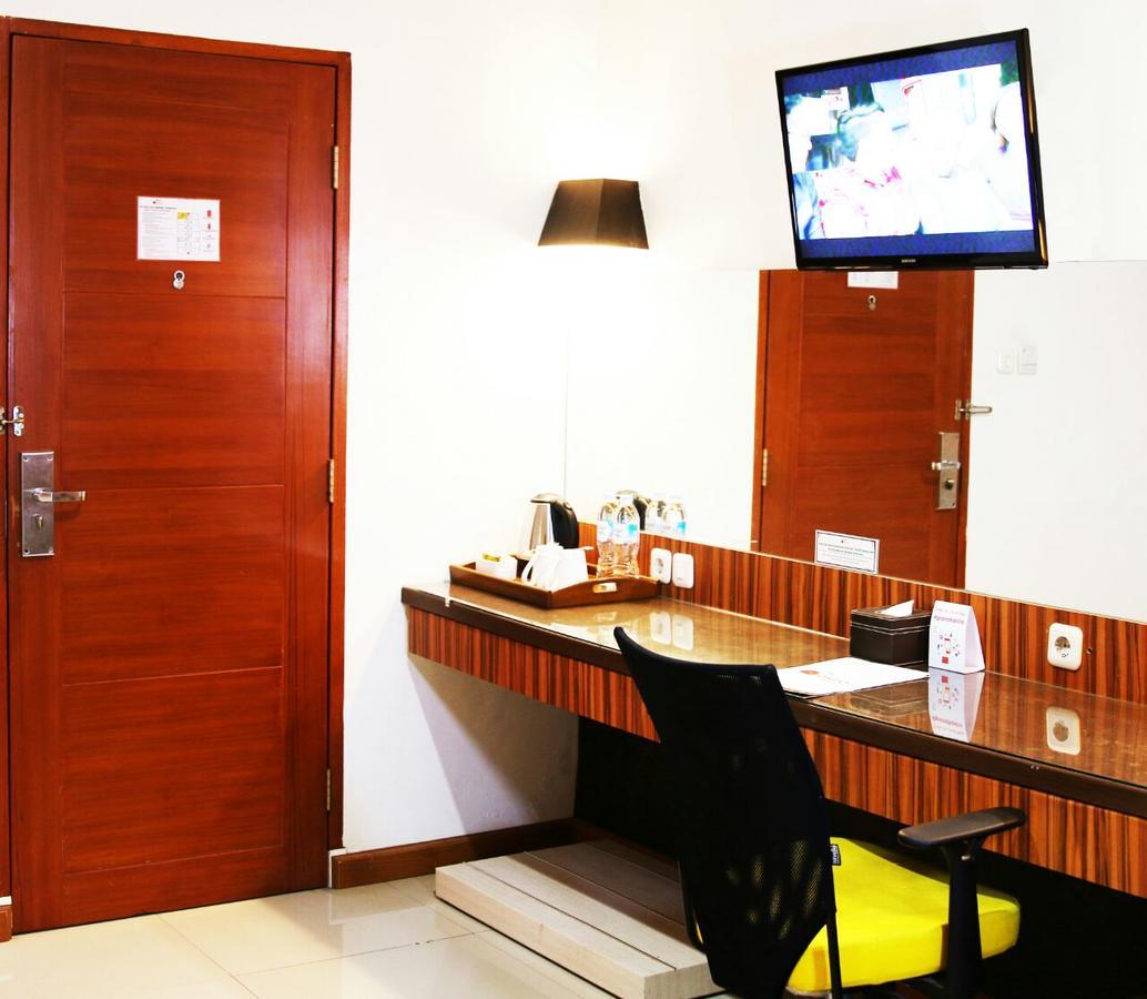 Hotel Grand Kasira à Jakarta Extérieur photo