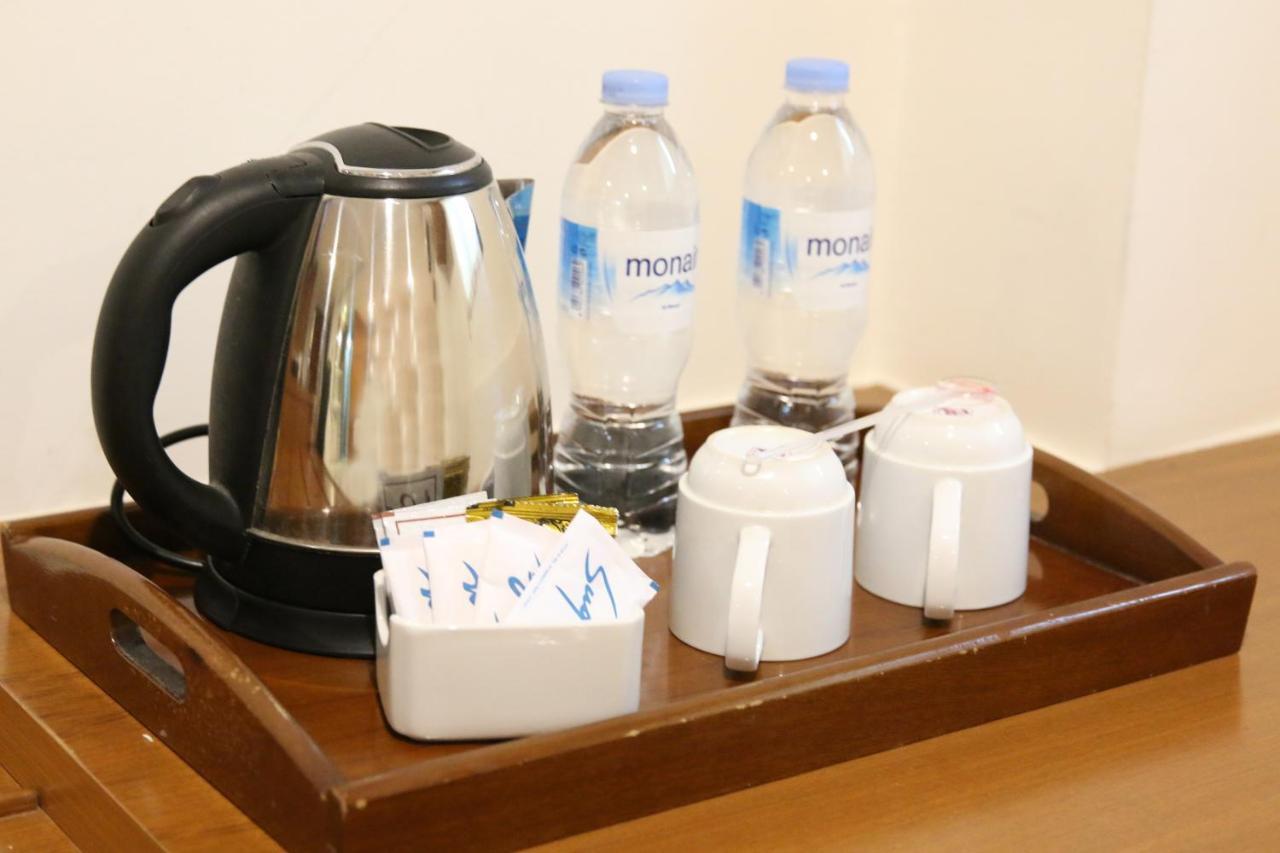 Hotel Grand Kasira à Jakarta Extérieur photo